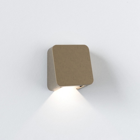 Incline pojedynczy kinkiet mosiądz IP65 LED3000K CRI90 Astro Lighting